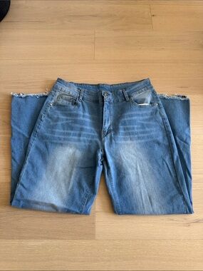 Wide leg jeans